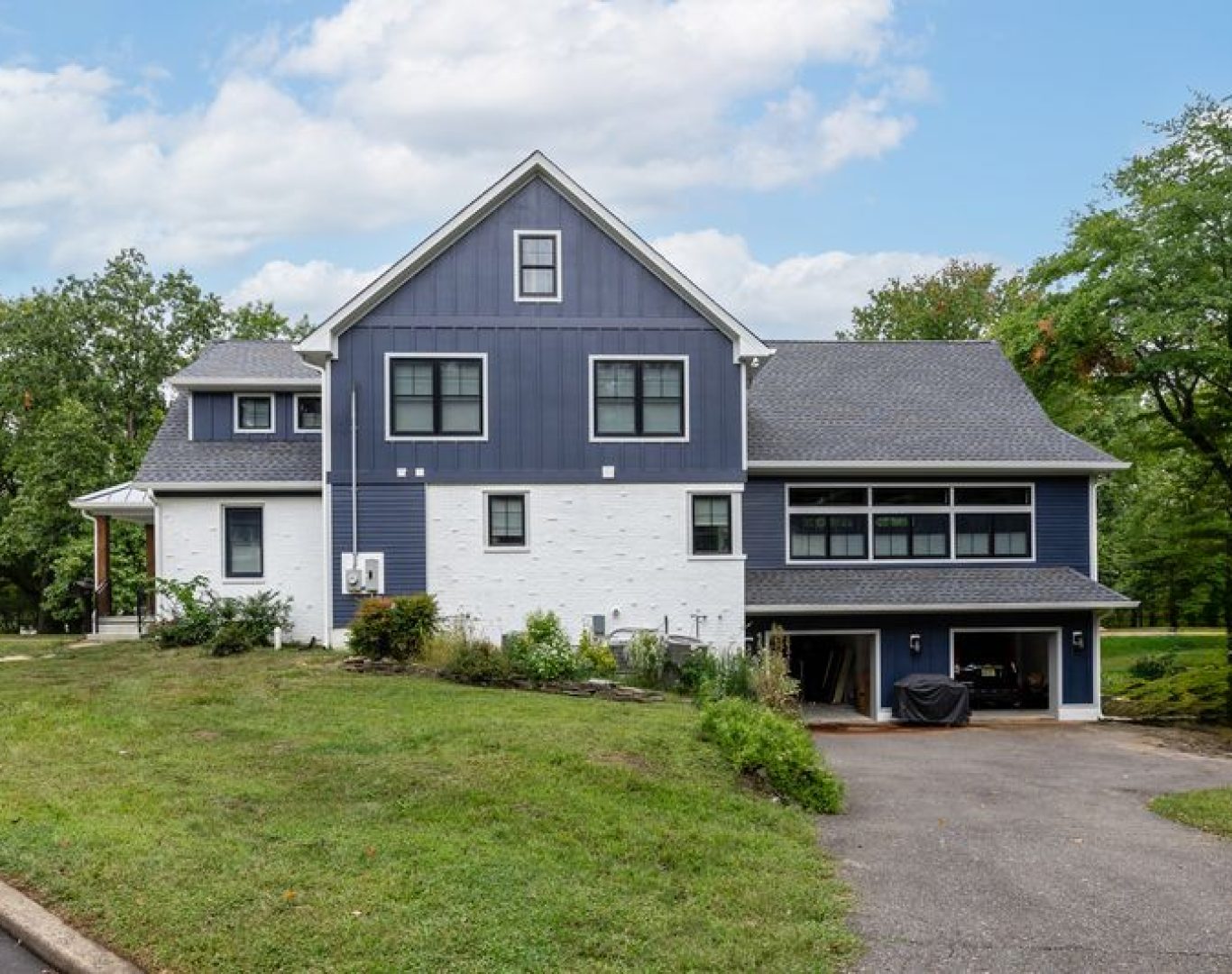 Team installing energy-efficient windows in New Jersey.